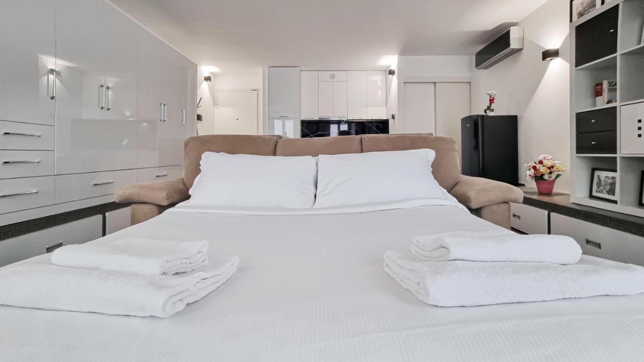 Italianway - Torino 57 A Apartment Milan Bagian luar foto