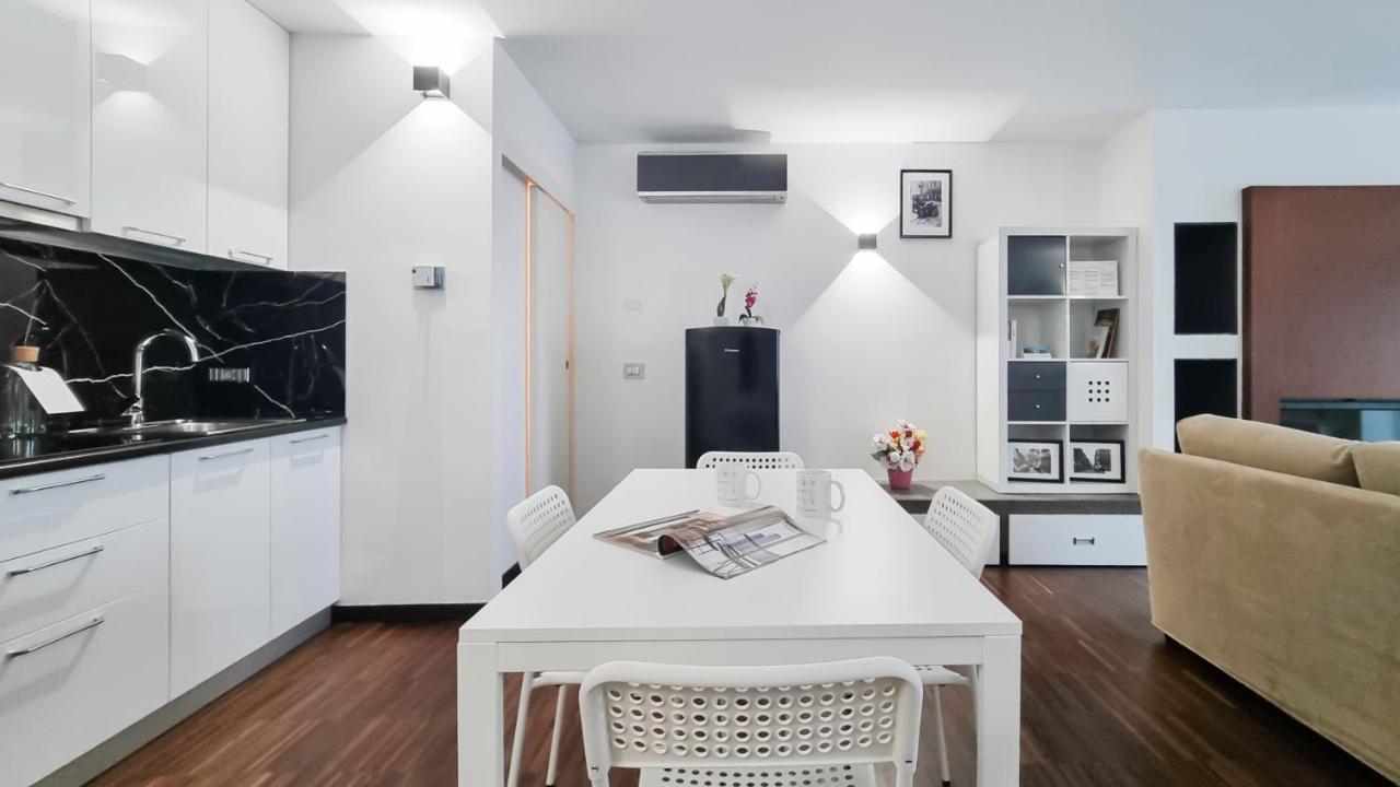 Italianway - Torino 57 A Apartment Milan Bagian luar foto