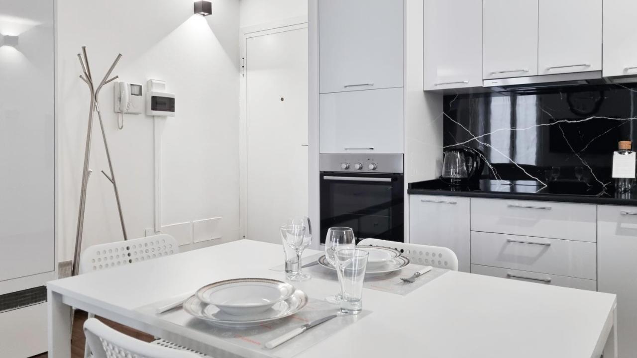 Italianway - Torino 57 A Apartment Milan Bagian luar foto
