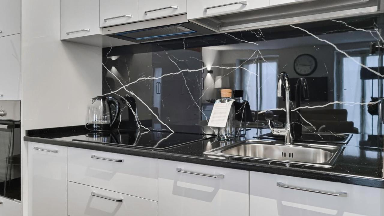 Italianway - Torino 57 A Apartment Milan Bagian luar foto